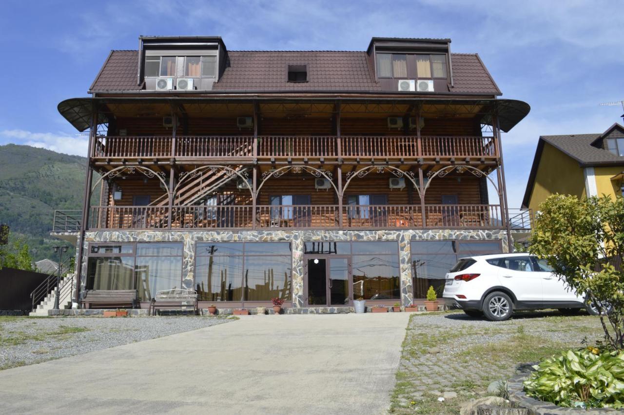 Абхазская Усадьба Hotel Gagra Exterior photo